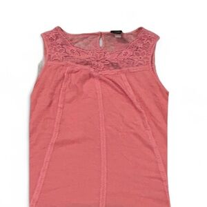 🌹 Torrid Lace Yoke Smocked Top in Coral Size 2